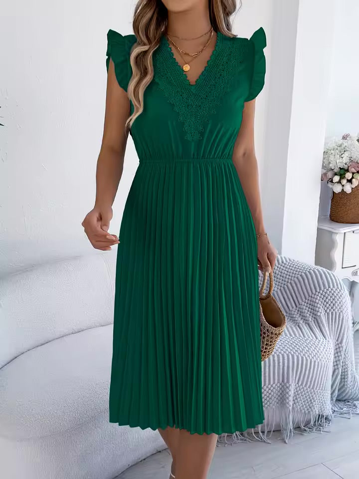 Chloe – Casual V-Neck Maxi Dress with Lace Detail